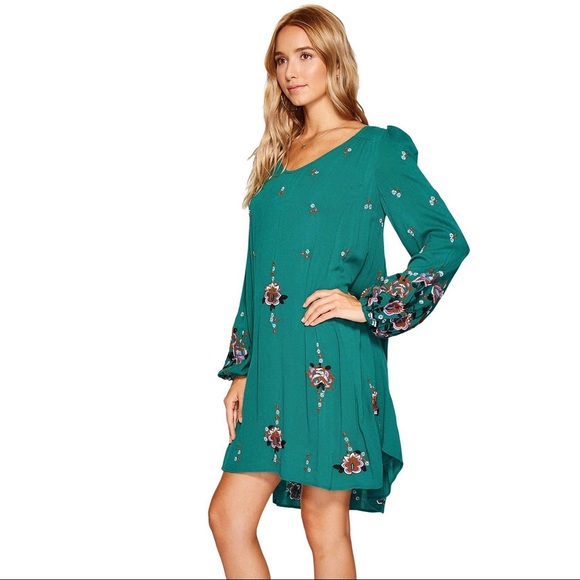 NEW FREE PEOPLE GREEN FLORAL EMBROIDERED MINI DRESS - Picture 4 of 9